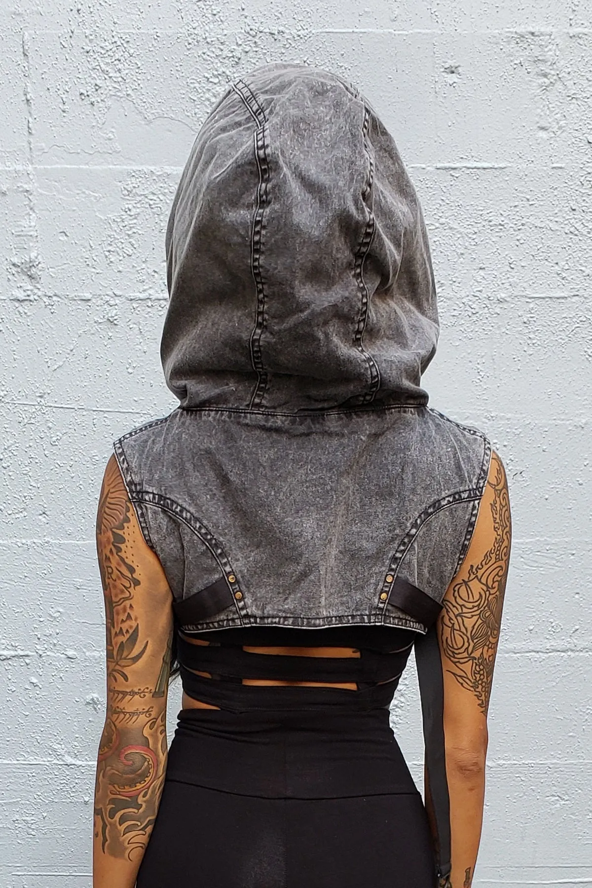 5D x Crisiswear Wasteland Hood - Stone Wash